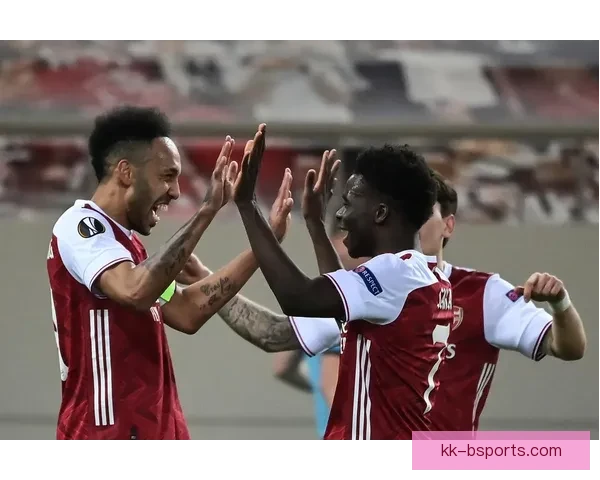 奥巴梅扬凭出色表现荣膺欧联杯金靴奖引热议