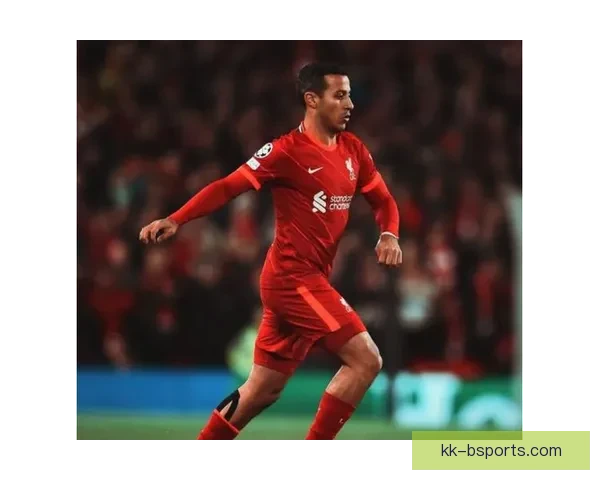 蒂亚戈退役后短暂回归巴萨教练组经历背后理念传承与未来执教可能